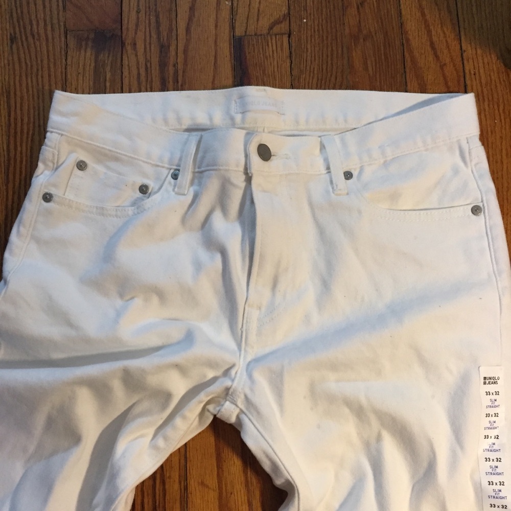 Brandnew UNIQLO Slim stretch straight leg (33x32)